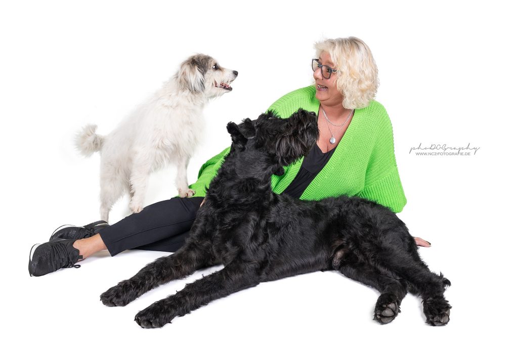 Angela von canis lupus familiaris