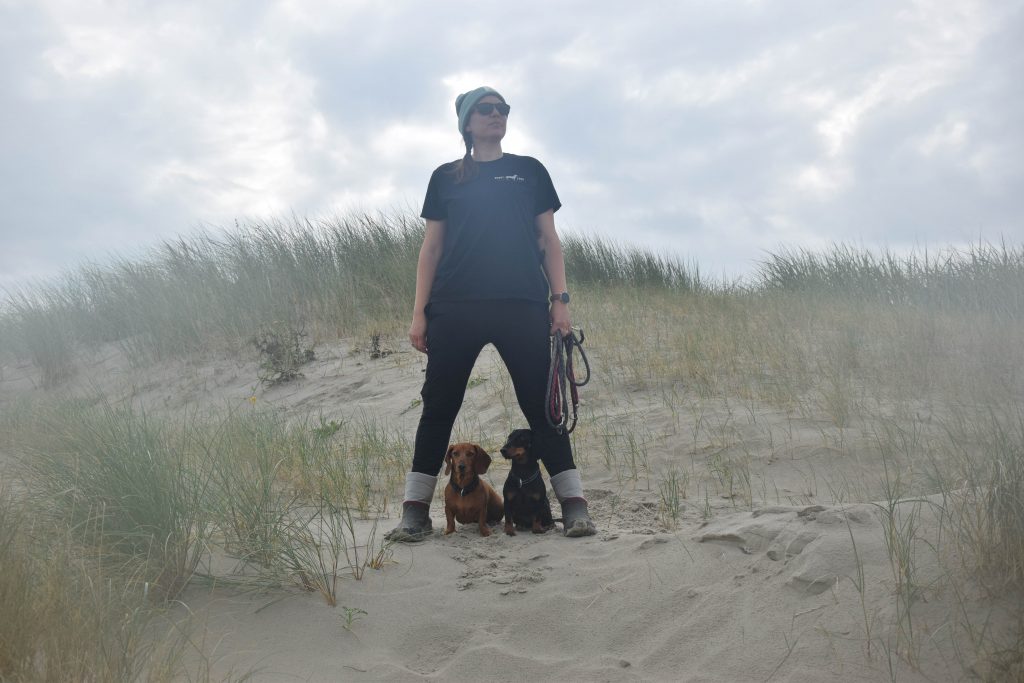 Nicole von Short Legs